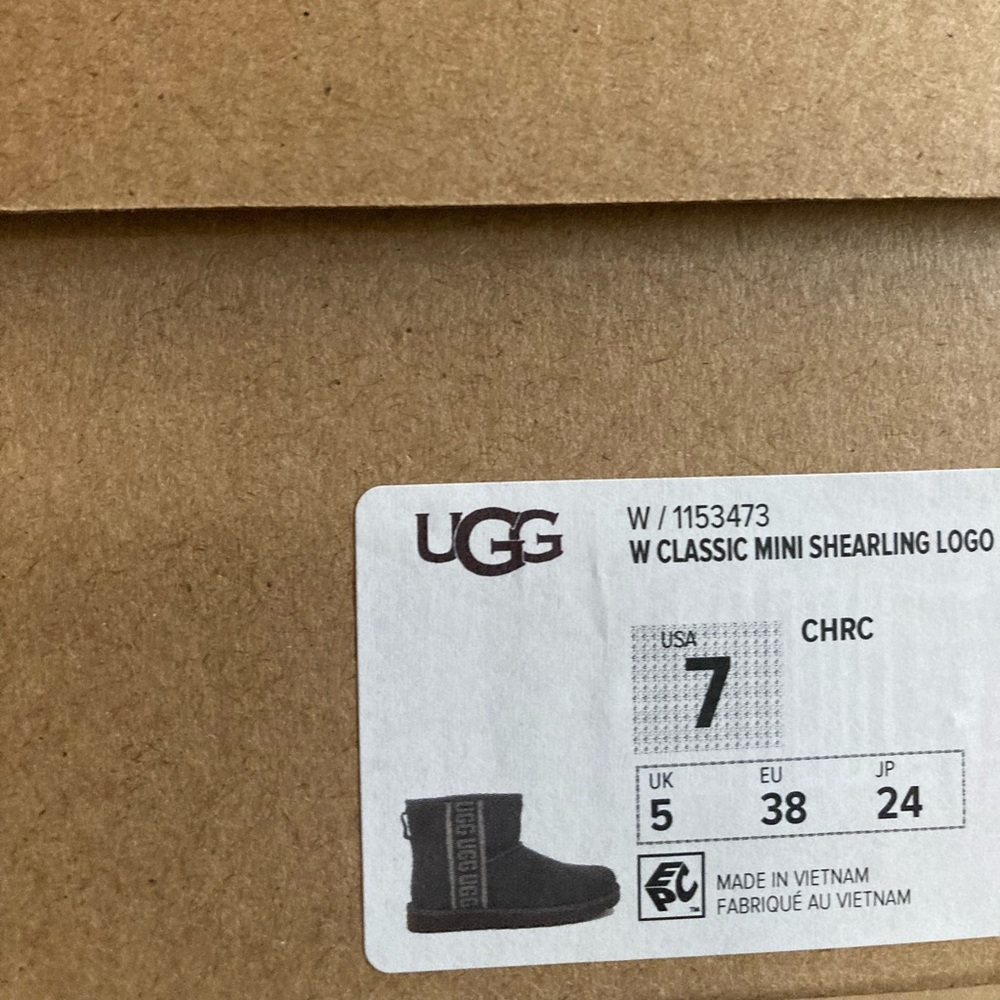 New Uggs Removed Tags